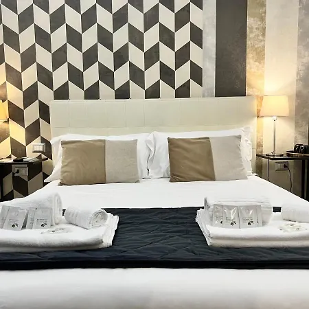 Vatican Luxury בית הארחה